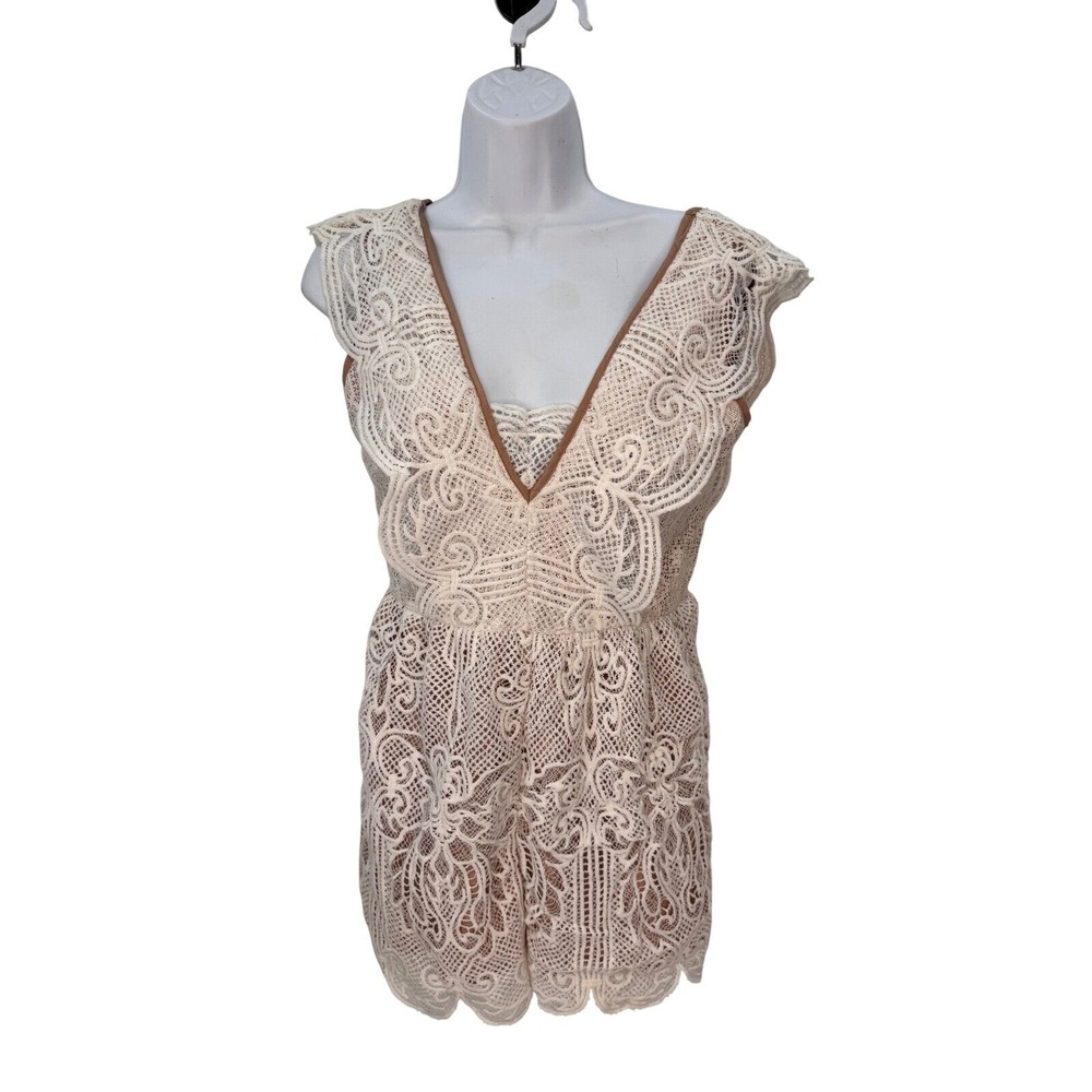 Sugar tlips Lace Romper V-Neck Sleeveless Crochet Cream Beige Size‎ S